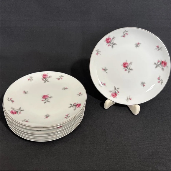 Set of 7 Rosechintz by Meito Japan Porcelain Bread & Butter Plates 6.5” - Picture 2 of 8